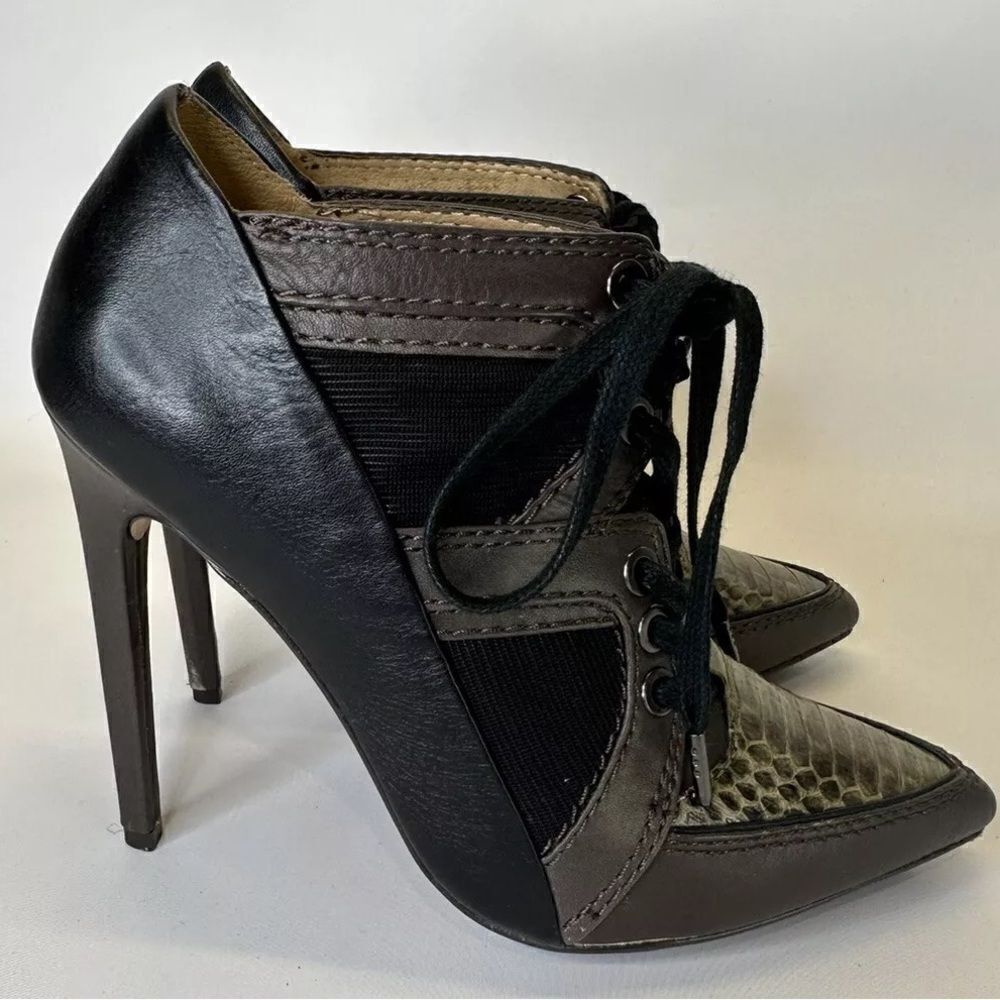L.A.M.B. Nichol Boots Lace Up Patent Leather Platform Heeled Boots Size 8M